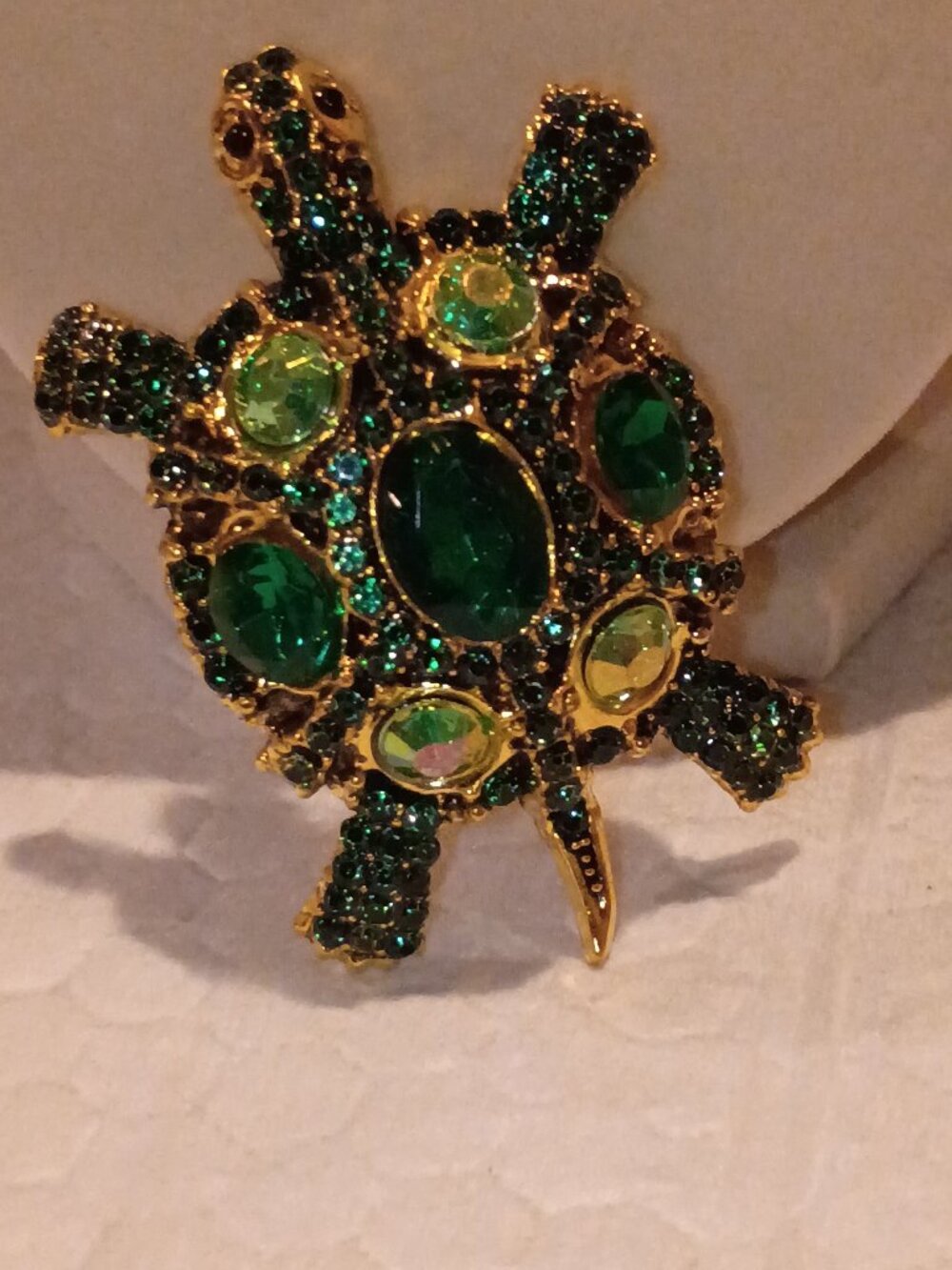 Turtle Brooch Green Rhinestones Crystals Never Worn